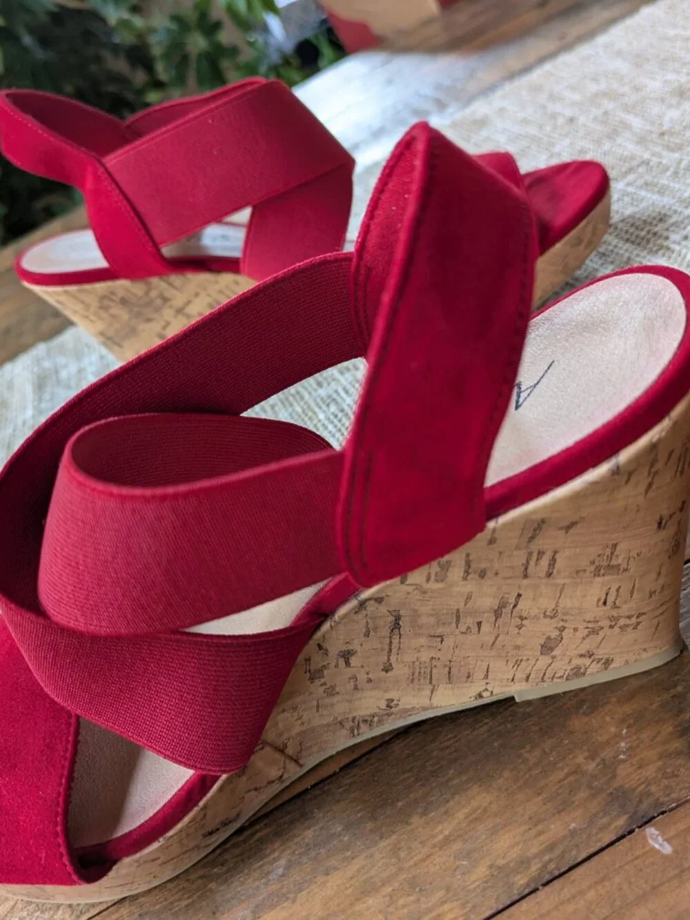american eagle red elastic strap suede cross front cork wedges #544